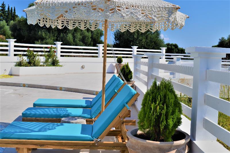 Maggana Residence Миния Экстерьер фото